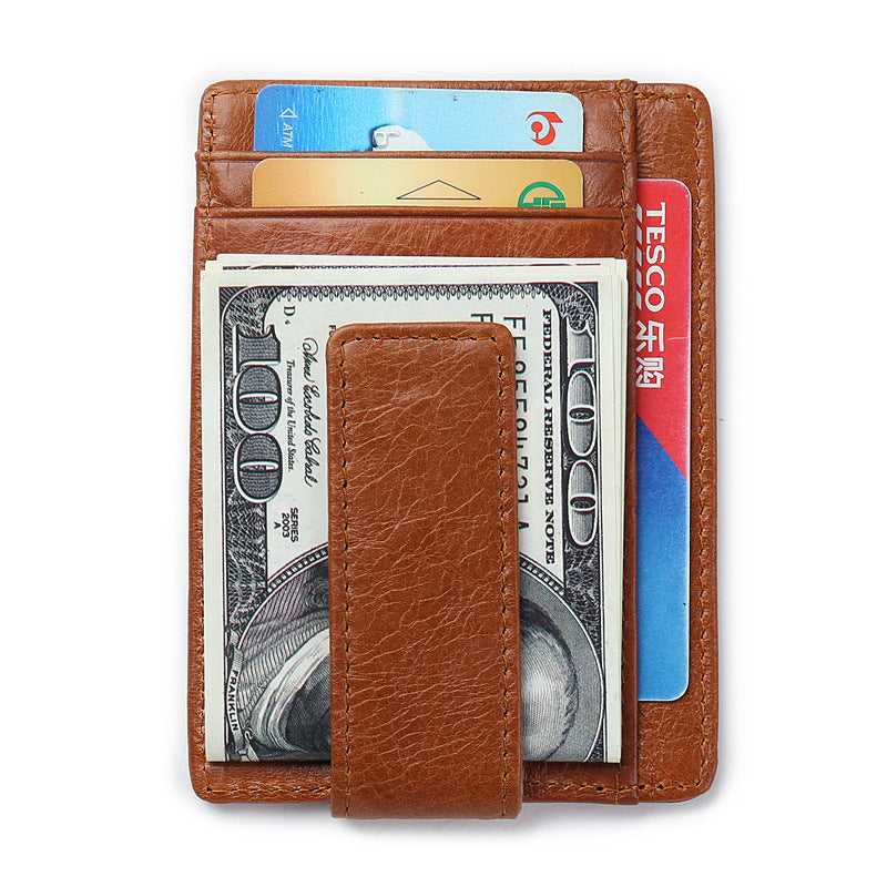 Cartera fina de piel abierta con tarjetas